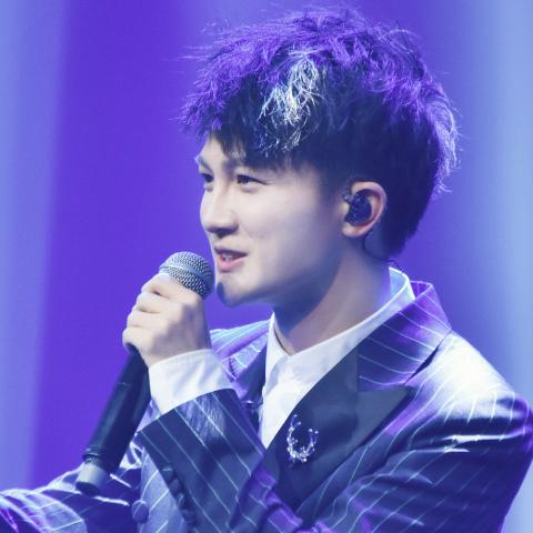 (电脑键盘钢琴谱子)电脑键盘钢琴曲谱教程:玫瑰少年音乐创作与练习指南
