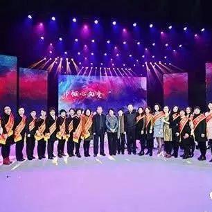 (荣誉打工人下载)荣誉打工人攻略：如何在职场脱颖而出并获得荣誉？