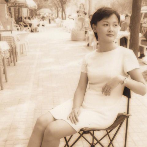 (穿越?斗罗大陆?)穿越至斗罗大陆逆转时空之旅，美图记录人生传奇。