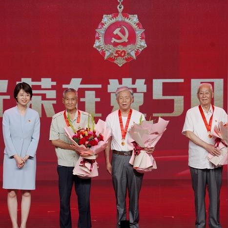 (探索未知宇宙,续写流浪地球2爱国情怀的故事)探索未知宇宙，续写流浪地球2爱国情怀