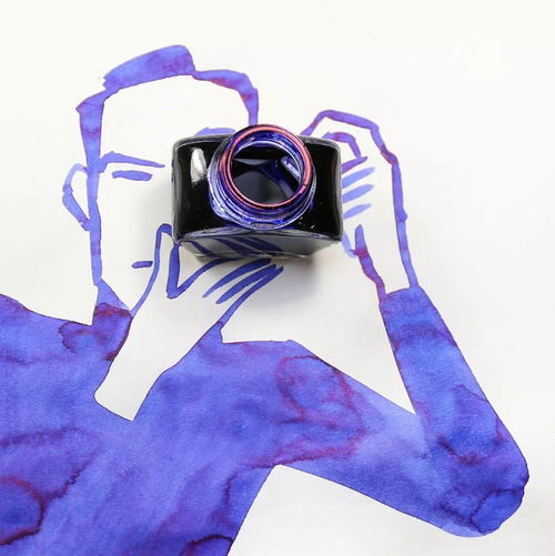 详细教程：如何用简单的纸材料自制抓人眼球的女巫帽子？萌新必学的制作技巧解析