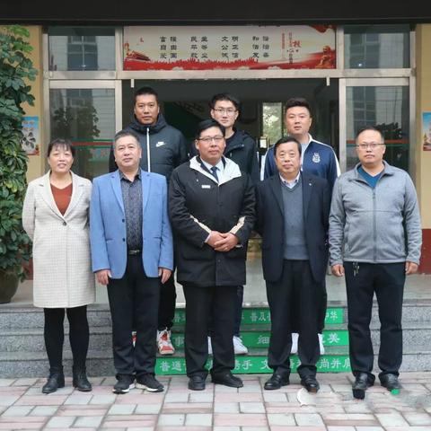 探索疯狂连萌微信小程序游戏的乐趣与挑战，畅享跨越千里的畅快竞技体验