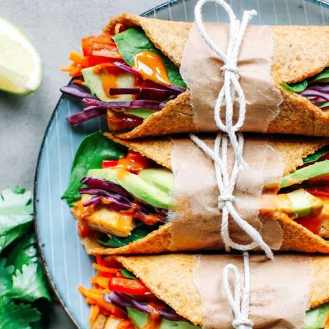 (大菠萝和难挑的鳄梨)大菠萝被围攻:历史悠久的鳄梨椰子果实如何赢得胜利? (大菠萝和难挑的鳄梨)大菠萝被围攻:历史悠久的鳄梨椰子果实如何赢得胜利?