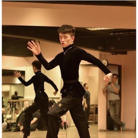 舞动青春百度百科:探索青春舞蹈的魅力与活力,了解青春舞蹈的精髓与热情 舞动青春百度百科:探索青春舞蹈的魅力与活力,了解青春舞蹈的精髓与热情