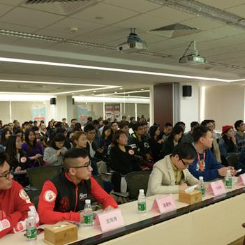 (pp助手电脑版怎么连接手机)详细介绍PP助手电脑版如何连接手机，并实现数据传输的方法步骤